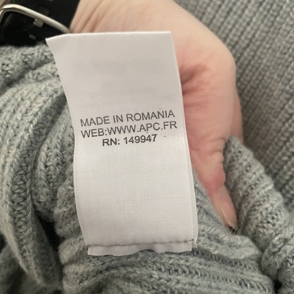 A.P.C. Rue Madame Paris APC Women's Crew Knit Sweater 100% Camel Wool XL Blue - Picture 4 of 7